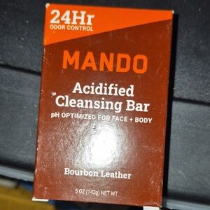 MANDO Acidified Cleansing Bar - Bourbon Leather - Brown/Orange